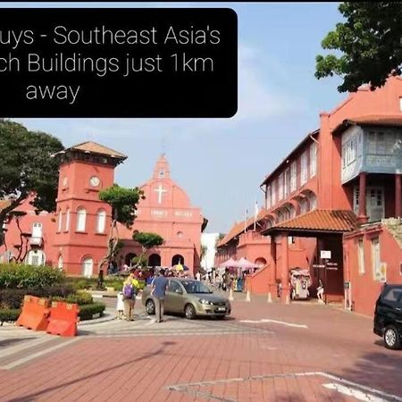 2 Bedroom Apartment Next To Historical Spots Malacca Exterior photo